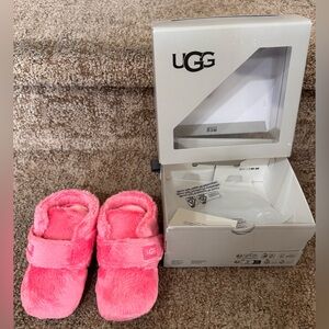 NIB UGG Baby Bixbee Pink Bloom Fuzzy Booties Size 04/05 - New in Box